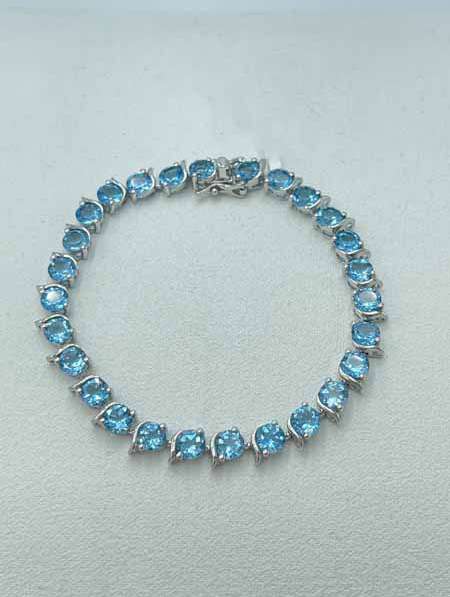 Valina Sterling Silver Bracelet With Blue Topaz