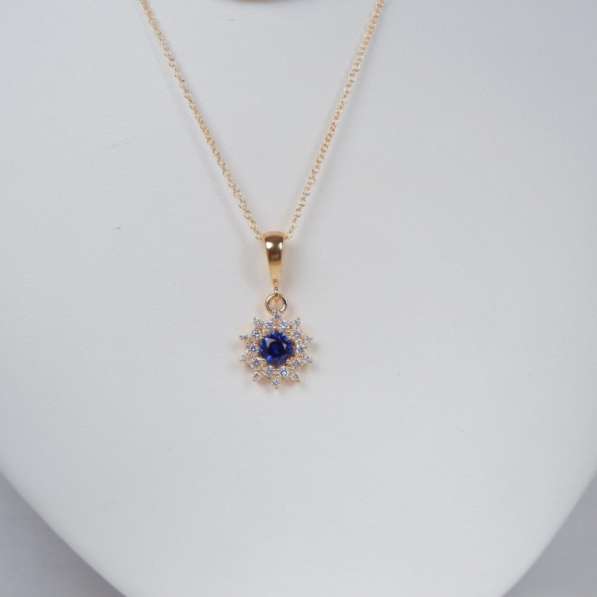 Allure Gold, Diamond and Sapphire Necklace