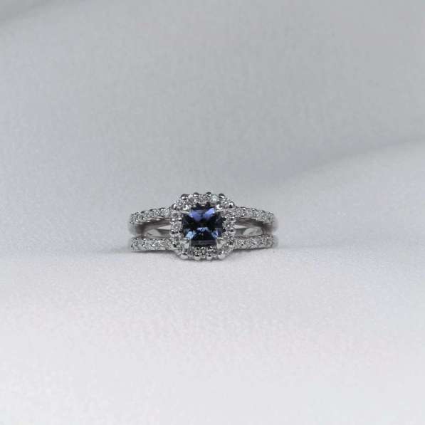 Allure Blue Sapphire Diamond Ring