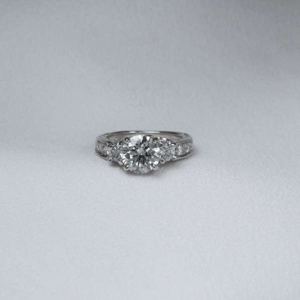 Allure Trellis Three Stone Ring with Round Cut Diamonds